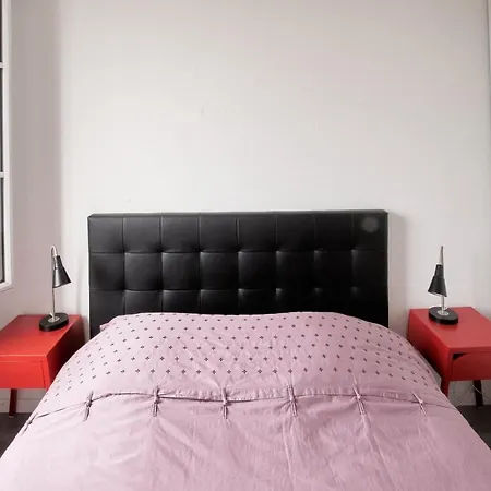 Appart-ascenseur-5minsdisney-2chb-quartierchic アパート